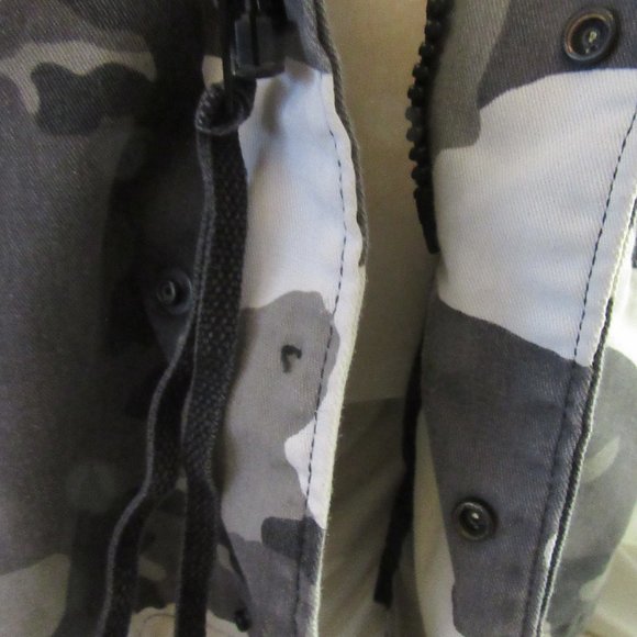 Camouflage / Black, White, Gray / Hunting / Parka / Jacket - Picture 10 of 15